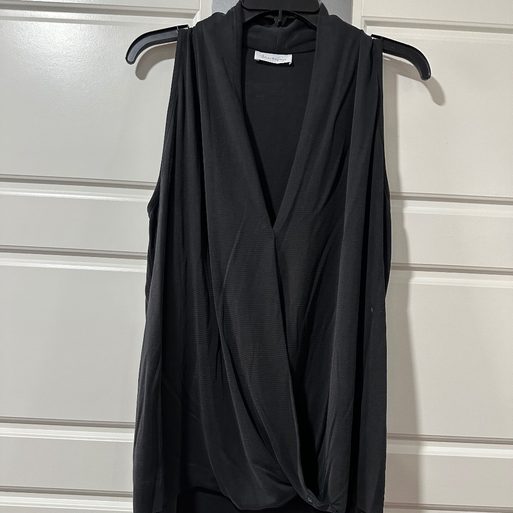 Black sleeves shirt